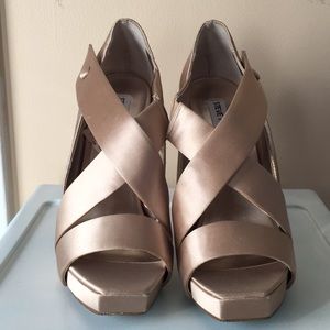 Steve Madden Champagne colored heels